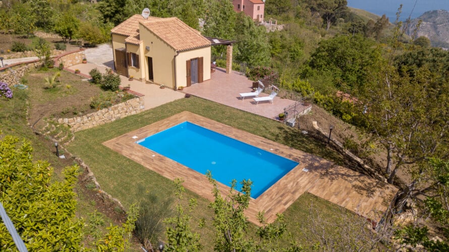 Villa con piscina a Cefalù
