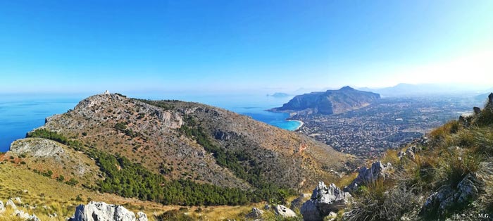 Vacanze trekking e percorsi naturalistici di Palermo vista dalle creste di Monte Gallo