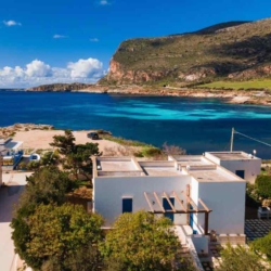 Favignana villa sul mare Punta Longa