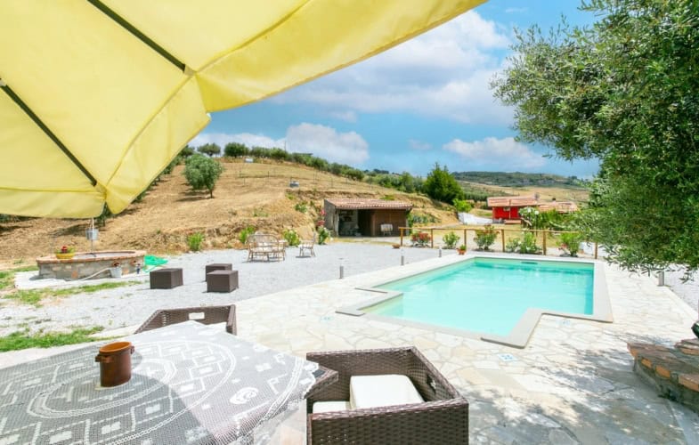 Villa con piscina sui Nebrodi Sicilia