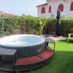 Villetta con Jacuzzi a Fontane Bianche