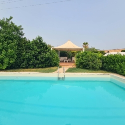 Villa vicino alla spiaggia di Fontane Bianche con piscina privata