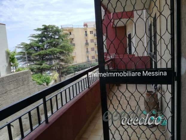 Appartamento Trilocale via Montepiselli, Messina