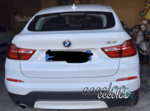 BMW X4 anno 12/2014 di colore bianco