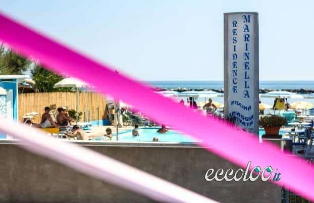 Appartamenti con piscina e spiaggia privata a Igea Marina