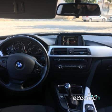Vendesi BMW 318 SW del 2014 full optional