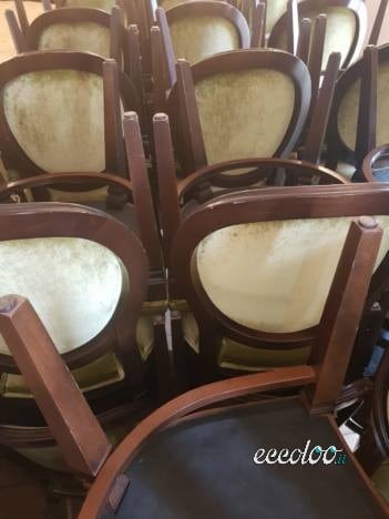 N. 300 sedie in stile classico francese. €. 25 cad