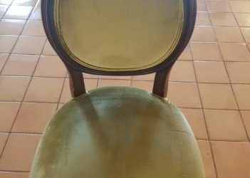 N. 300 sedie in stile classico francese. €. 25 cad