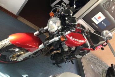 Moto Kawasaki Zr 750 ottime condizioni. €. 1300