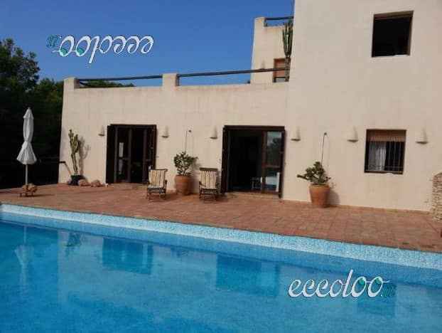 IBIZA, alloggio in villa vista mare con piscina e giardino. € 140