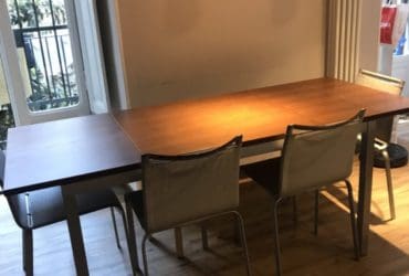 Tavolo allungabile in legno con 6 sedie